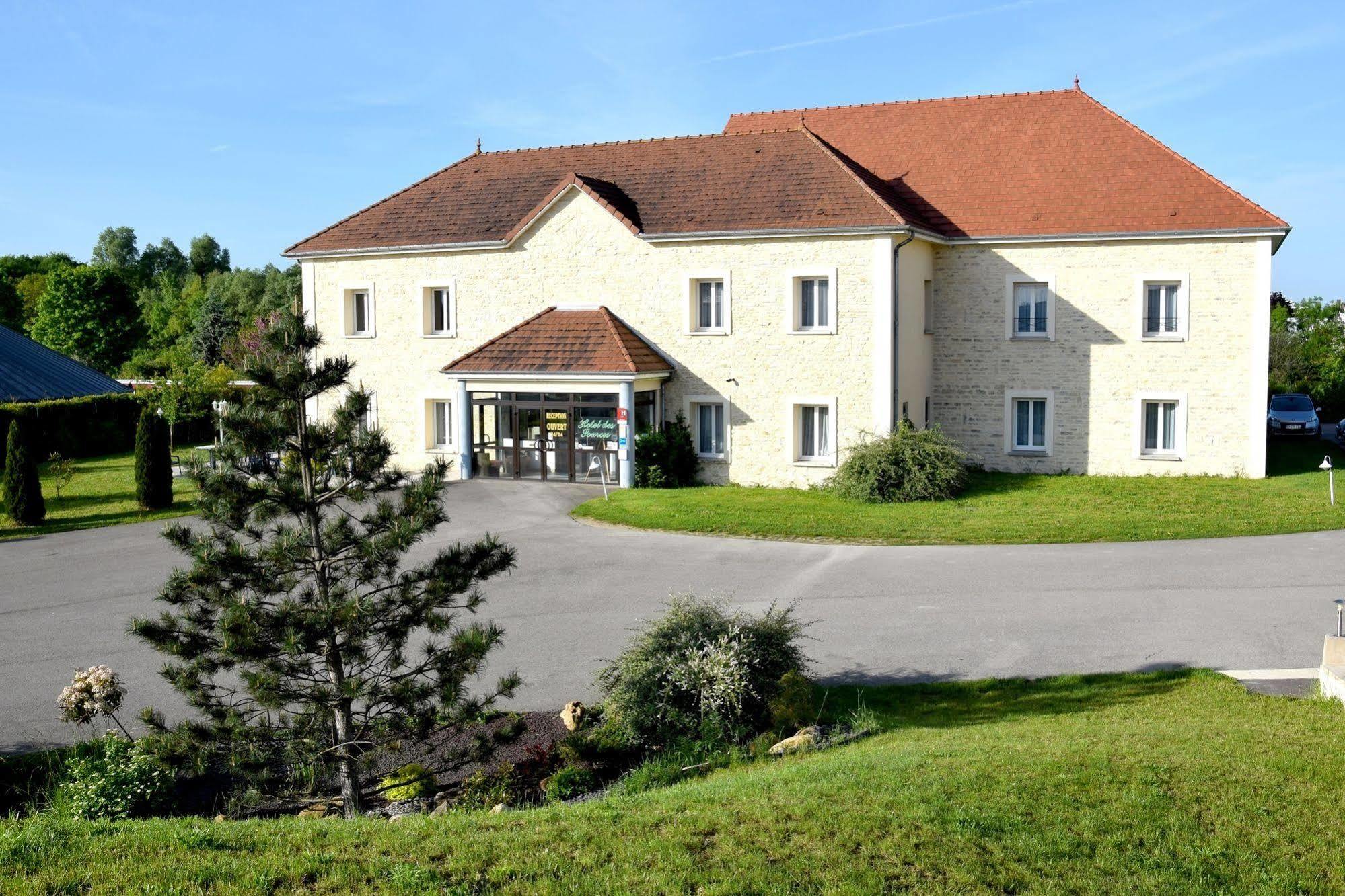 Logis Des Sources Creney-pres-Troyes Exterior foto